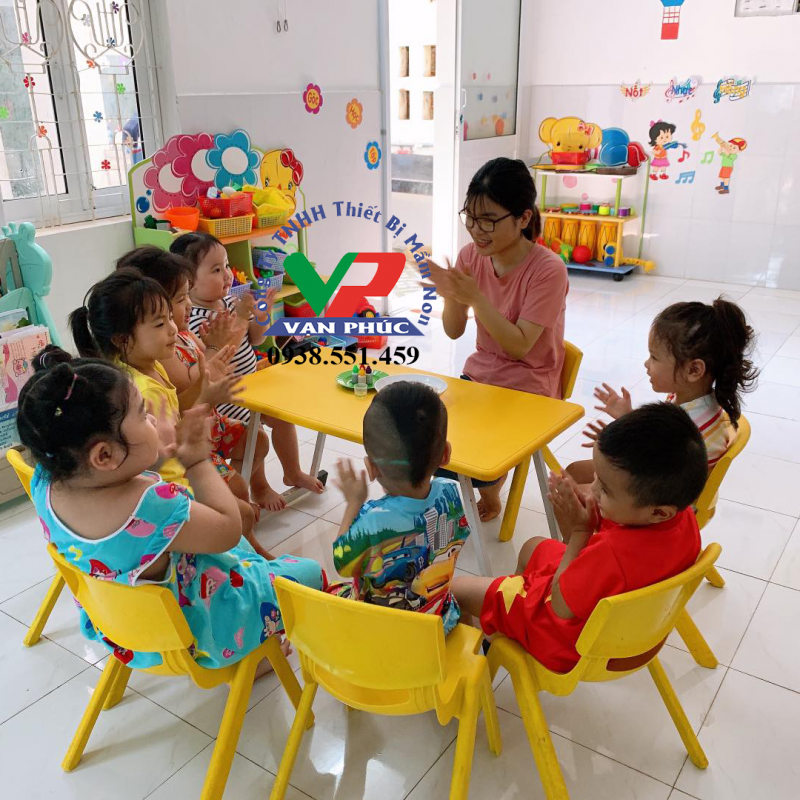 Thiết Bị Mầm Non Vạn Phúc